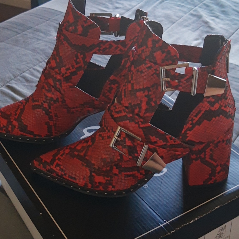 Booties - Picture 4 of 6